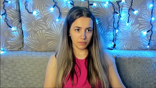 MaggieCake online show from June 6, 3:44 am