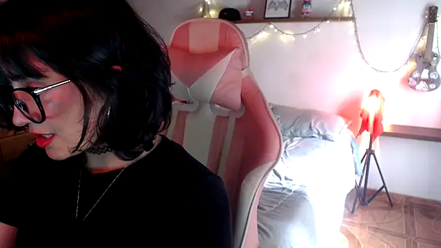 Snapshot of venus_666 chatting on July 17, 8:35 pm venus 666 online show from July 17, 8:35 pm
