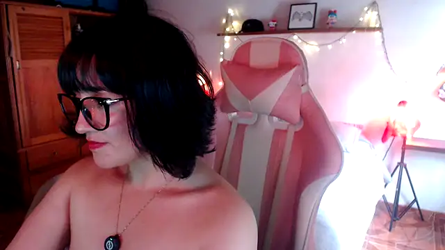 Snapshot of venus_666 chatting on July 22, 9:28 pm venus 666 online show from July 22, 9:28 pm