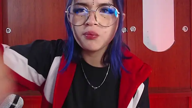 Snapshot of Raventh_ chatting on April 23, 12:15 pm Raventh online show from April 23, 12:15 pm