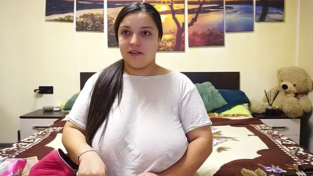 adelline online show from December 2, 9:32 pm