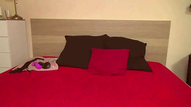 KendraLux online show from September 28, 11:54 pm