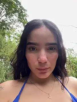 LaurenTurner  online show from March 7, 7:16 pm