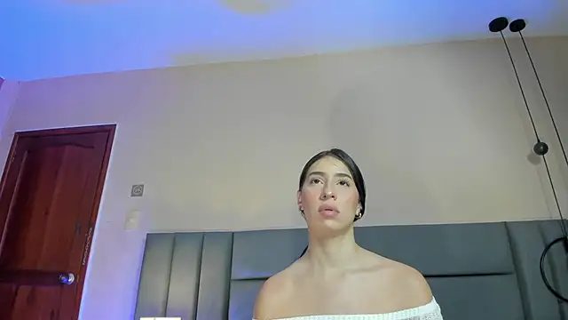 Christy Sea online show from October 10, 6:40 pm