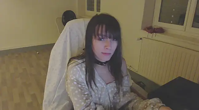 missthon0 online show from December 4, 11:57 pm