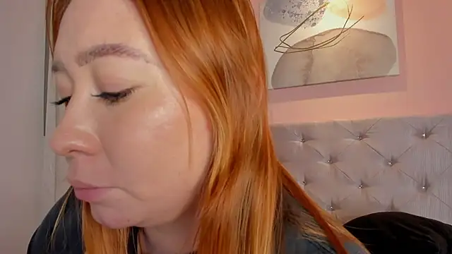 Snapshot of hannamartinn chatting on November 14, 2:21 am hannamartinn online show from November 14, 2:21 am