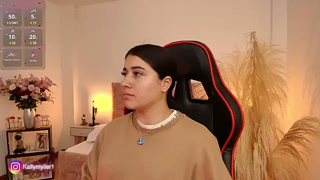 KallyMyller1 online show from February 22, 7:47 pm