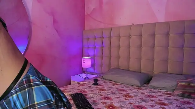 Mariana sweetest online show from March 30, 9:49 pm