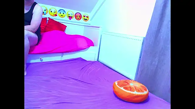 Snapshot of evehotty chatting on November 18, 8:02 pm evehotty online show from November 18, 8:02 pm