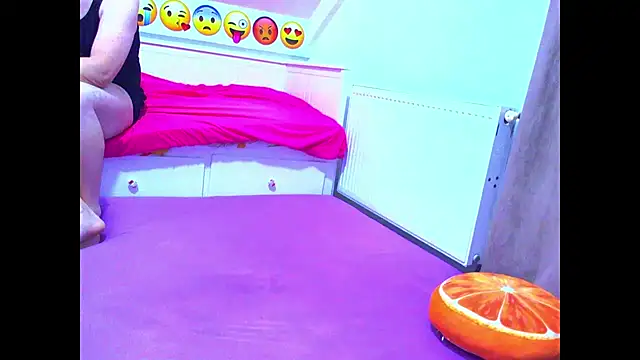 Snapshot of evehotty chatting on November 30, 8:02 pm evehotty online show from November 30, 8:02 pm