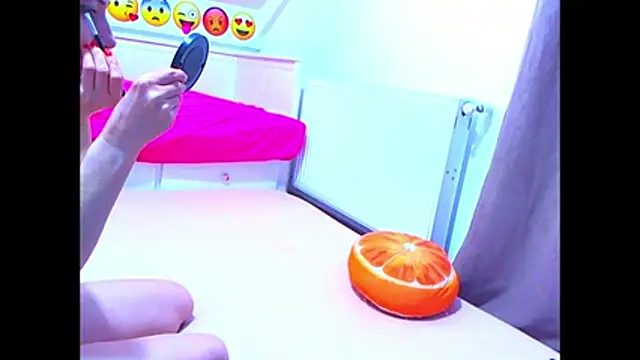 evehotty online show from May 6, 2:11 pm