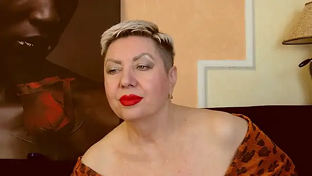 LadyPosh online show from December 5, 10:01 pm