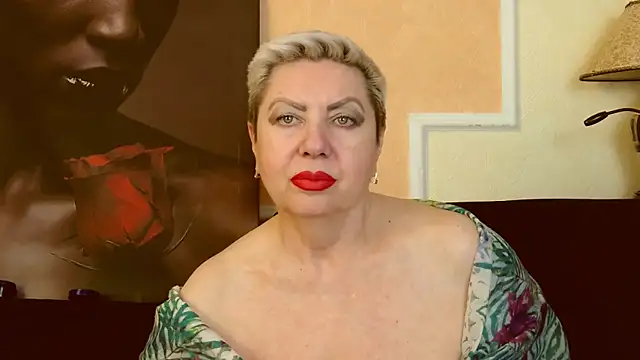 LadyPosh online show from March 6, 9:53 pm