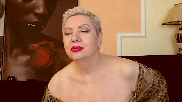 LadyPosh online show from September 12, 10:21 pm