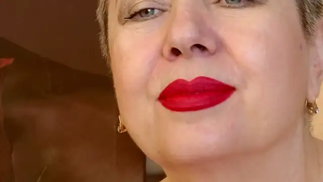 LadyPosh online show from September 23, 9:07 pm