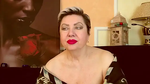 Snapshot of LadyPosh chatting on April 15, 7:58 pm LadyPosh online show from April 15, 7:58 pm