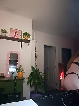 Snapshot of LucidLucy chatting on October 25, 1:57 am LucidLucy online show from October 25, 1:57 am