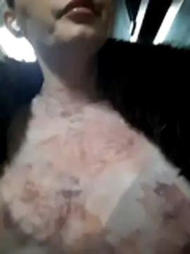 Snapshot of Dirtyfeelin chatting on December 15, 5:06 pm Dirtyfeelin online show from December 15, 5:06 pm