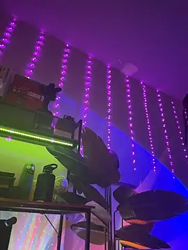 Snapshot of thebrattygoddess chatting on March 21, 8:12 pm thebrattygoddess online show from March 21, 8:12 pm