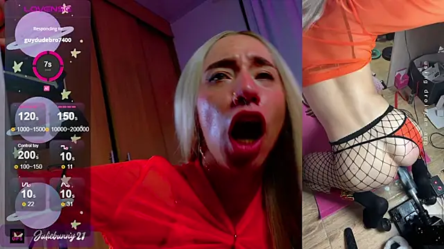 Snapshot of Littlebunny21 chatting on March 13, 11:59 pm Littlebunny21 online show from March 13, 11:59 pm