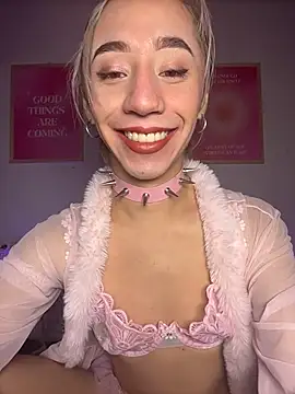 Snapshot of Littlebunny21 chatting on December 3, 11:25 pm Littlebunny21 online show from December 3, 11:25 pm