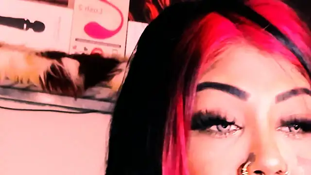 Snapshot of indian_dreamgirl chatting on November 10, 4:17 pm indian dreamgirl online show from November 10, 4:17 pm