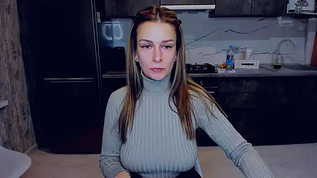 Snapshot of AlexiaDarren chatting on February 10, 3:53 pm AlexiaDarren online show from February 10, 3:53 pm