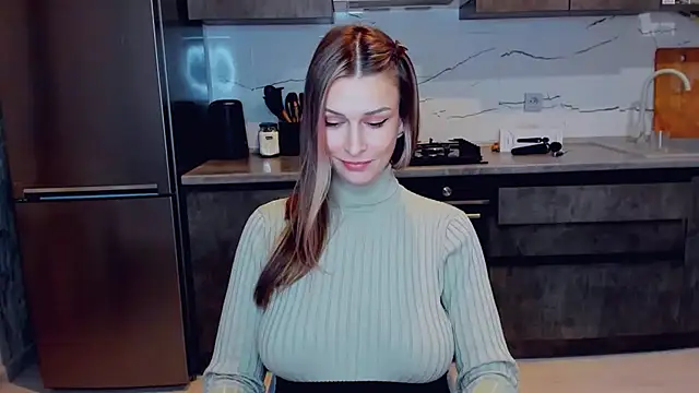 Snapshot of AlexiaDarren chatting on February 12, 7:02 pm AlexiaDarren online show from February 12, 7:02 pm