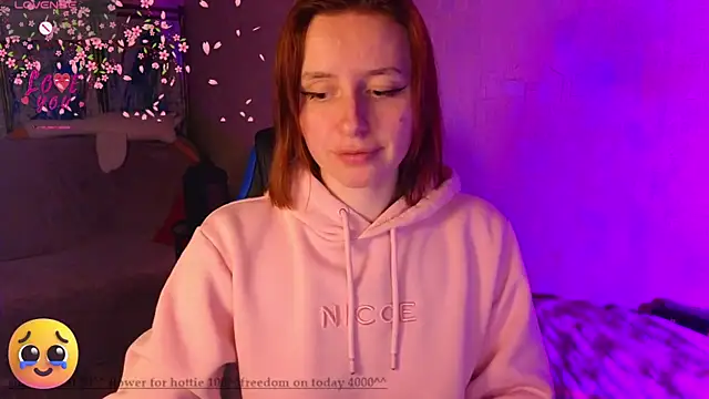 Snapshot of DanaMartina chatting on February 23, 5:29 pm DanaMartina online show from February 23, 5:29 pm