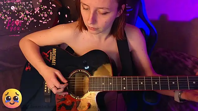 Snapshot of DanaMartina chatting on February 24, 8:38 am DanaMartina online show from February 24, 8:38 am