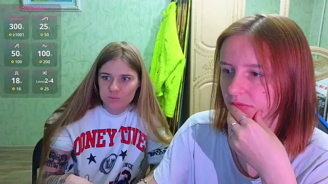 Snapshot of DanaMartina chatting on October 2, 3:41 pm DanaMartina online show from October 2, 3:41 pm