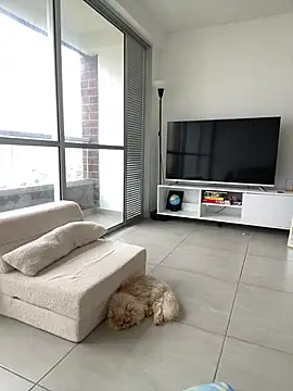 Anavi  online show from February 8, 8:45 pm