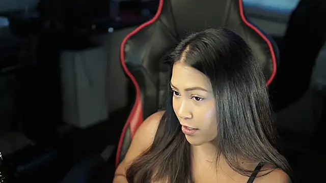 Snapshot of Bubbleliyah chatting on December 1, 7:36 pm Bubbleliyah online show from December 1, 7:36 pm