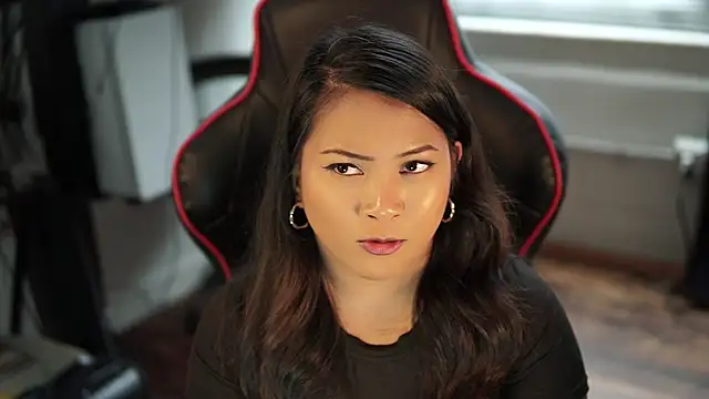 Snapshot of Bubbleliyah chatting on December 19, 6:45 pm Bubbleliyah online show from December 19, 6:45 pm