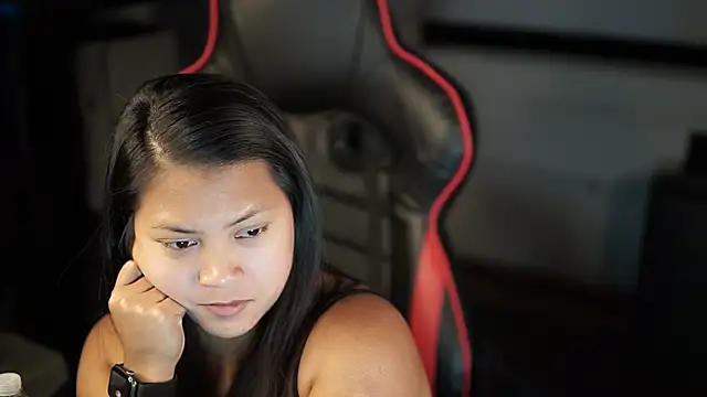 Snapshot of Bubbleliyah chatting on December 30, 10:34 pm Bubbleliyah online show from December 30, 10:34 pm