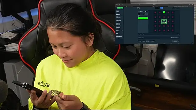 Snapshot of Bubbleliyah chatting on February 27, 5:24 am Bubbleliyah online show from February 27, 5:24 am