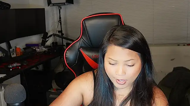 Snapshot of Bubbleliyah chatting on September 9, 12:43 am Bubbleliyah online show from September 9, 12:43 am