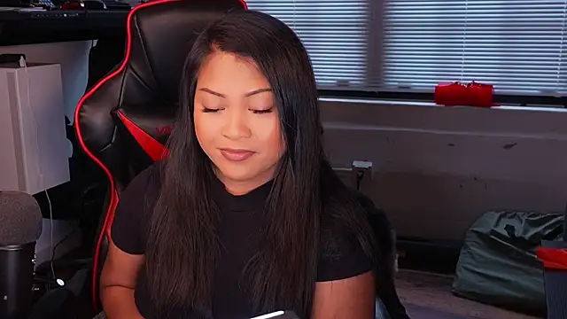 Snapshot of Bubbleliyah chatting on September 29, 8:13 pm Bubbleliyah online show from September 29, 8:13 pm