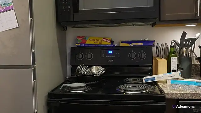 Snapshot of Bubbleliyah chatting on October 6, 10:51 pm Bubbleliyah online show from October 6, 10:51 pm