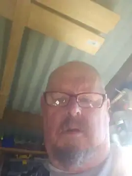 Bigfellah09 online show from July 26, 11:22 pm