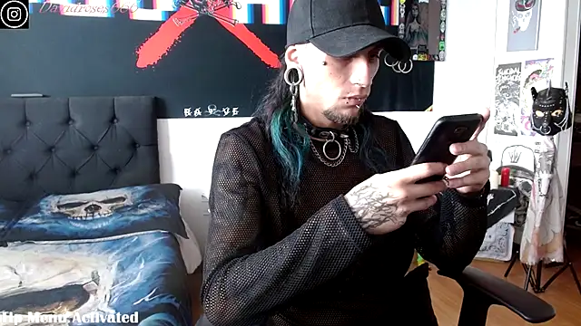 davidroses420 online show from October 8, 8:06 pm