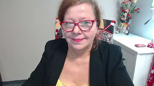 Snapshot of Adelewildx chatting on December 4, 8:12 am Adelewildx online show from December 4, 8:12 am