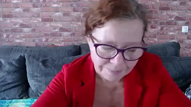 Snapshot of Adelewildx chatting on December 8, 10:30 am Adelewildx online show from December 8, 10:30 am