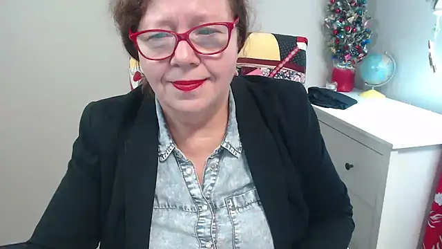 Snapshot of Adelewildx chatting on December 23, 9:05 am Adelewildx online show from December 23, 9:05 am