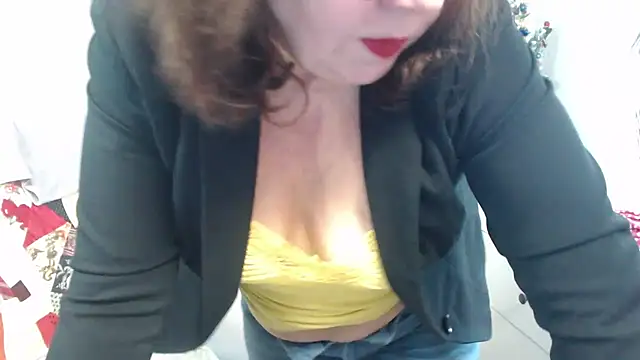 Snapshot of Adelewildx chatting on January 7, 7:31 am Adelewildx online show from January 7, 7:31 am