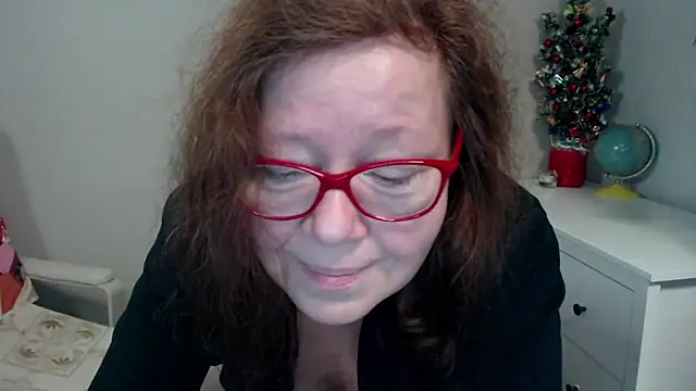 Snapshot of Adelewildx chatting on January 8, 7:45 am Adelewildx online show from January 8, 7:45 am