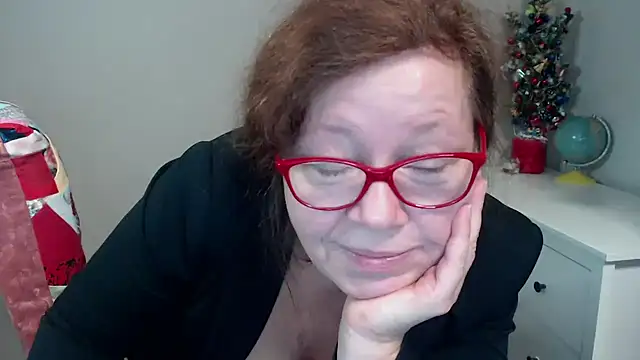 Snapshot of Adelewildx chatting on January 8, 10:48 am Adelewildx online show from January 8, 10:48 am