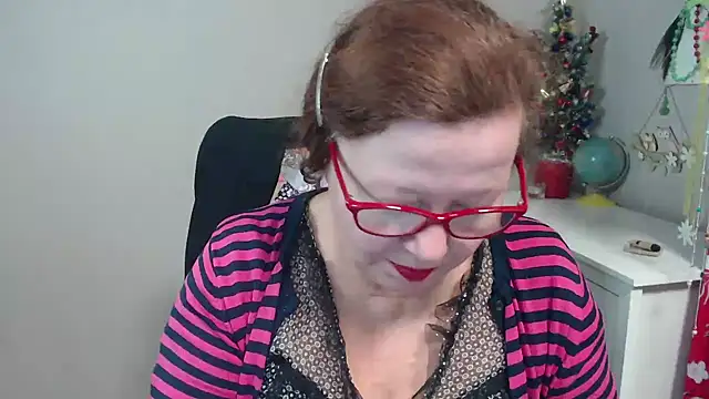 Snapshot of Adelewildx chatting on January 14, 8:41 am Adelewildx online show from January 14, 8:41 am