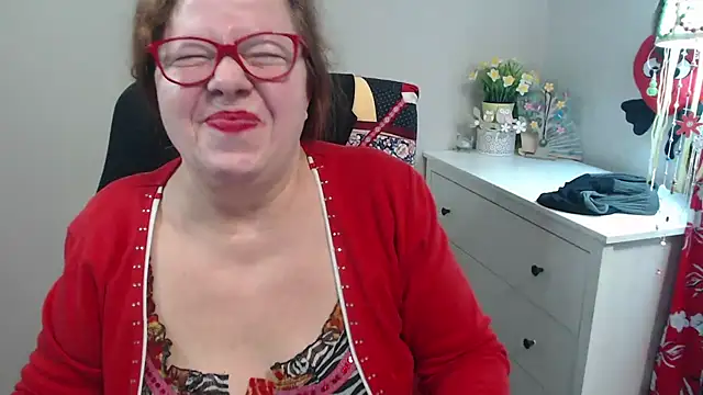 Snapshot of Adelewildx chatting on February 3, 8:02 am Adelewildx online show from February 3, 8:02 am