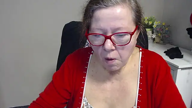 Snapshot of Adelewildx chatting on February 24, 7:22 am Adelewildx online show from February 24, 7:22 am